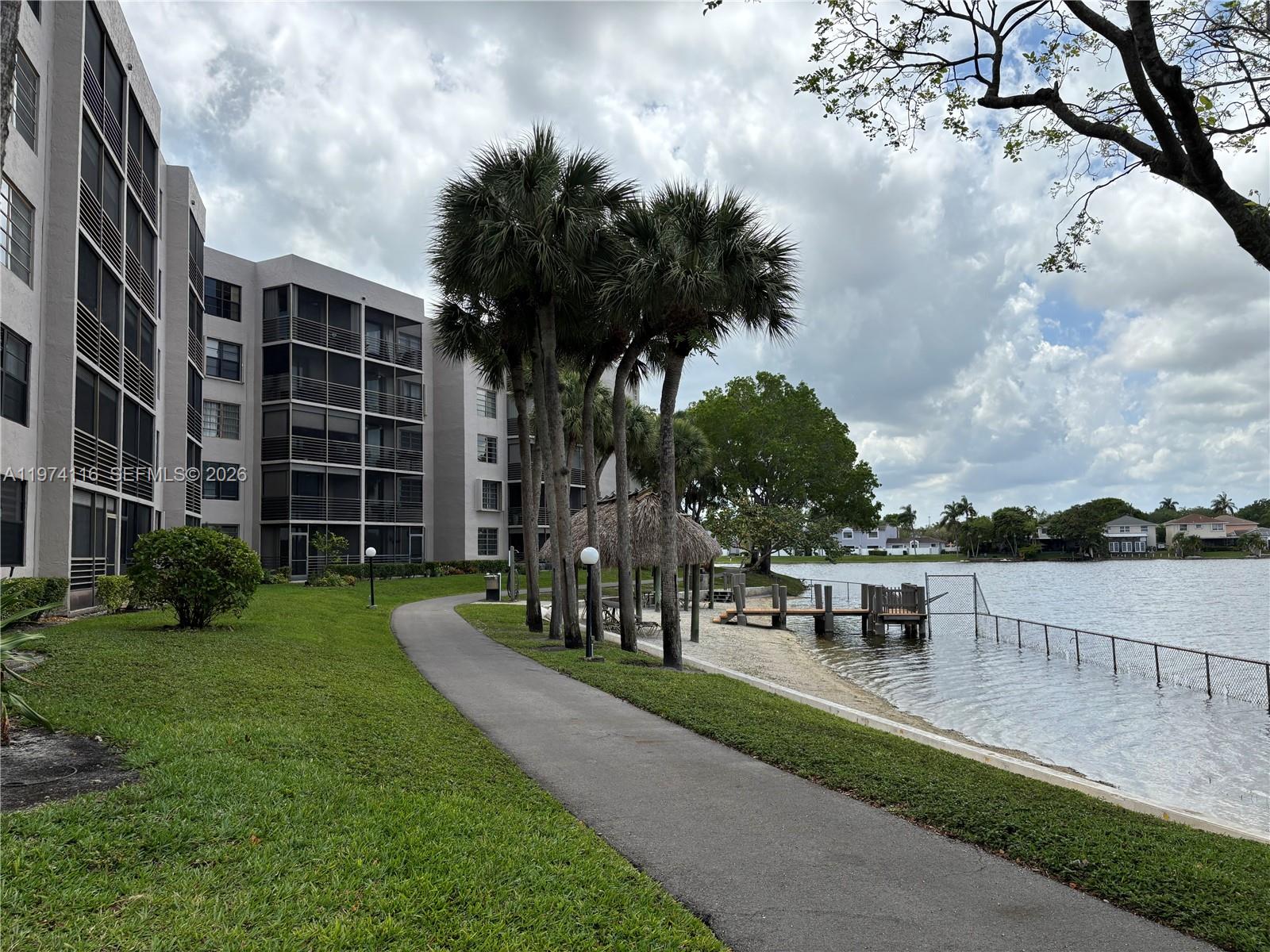 COLONY POINT 3 CONDO - Residential