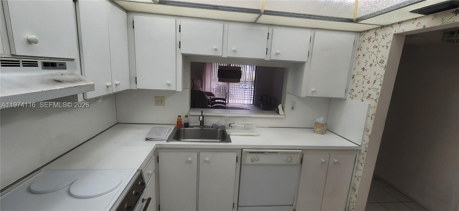 COLONY POINT 3 CONDO - Residential