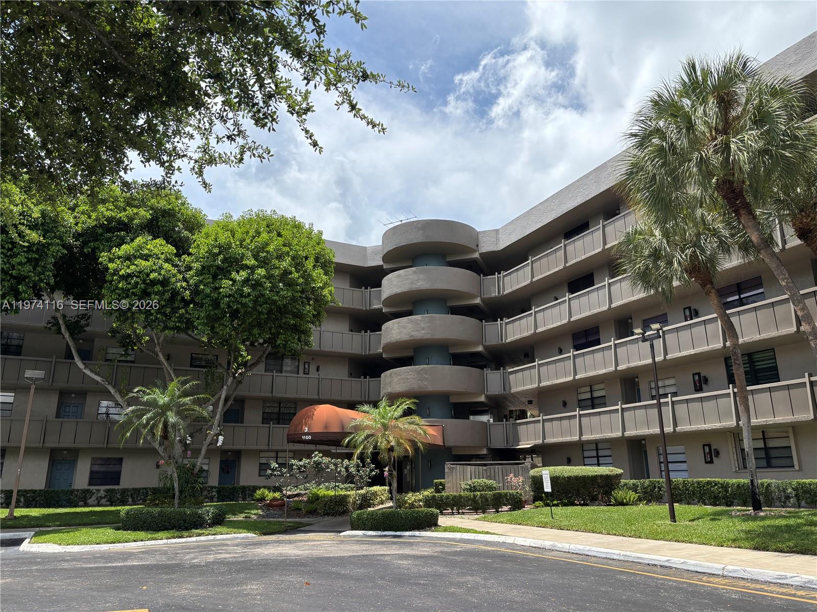 COLONY POINT 3 CONDO - Residential