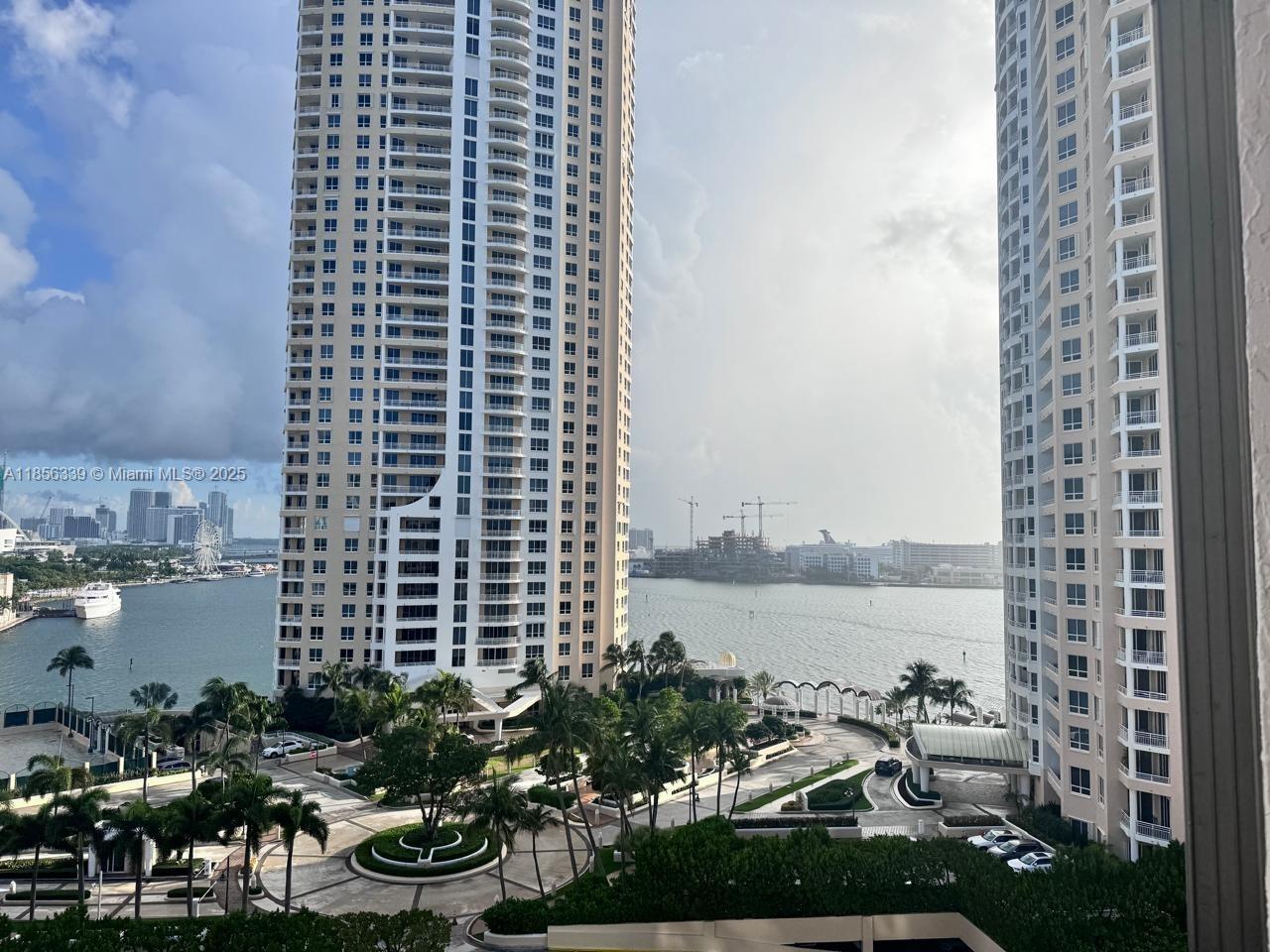 Well maintained, spacious apartment boasting breathtaking views of Brickell Key and the bay! This comfortable apartment features a quality kitchen, great size bedroom and a nice balcony overlooking the water. Residents of Brickell Key 2 enjoy access to a range of amenities, including a swimming pool, fitness center and the privacy of island living. Additionally, the vibrant Brickell neighborhood beckons with its array of dining, shopping, and entertainment options, all just moments away. Whether you're seeking a peaceful sanctuary or a dynamic urban lifestyle, this impeccably maintained condo offers the best of both worlds.