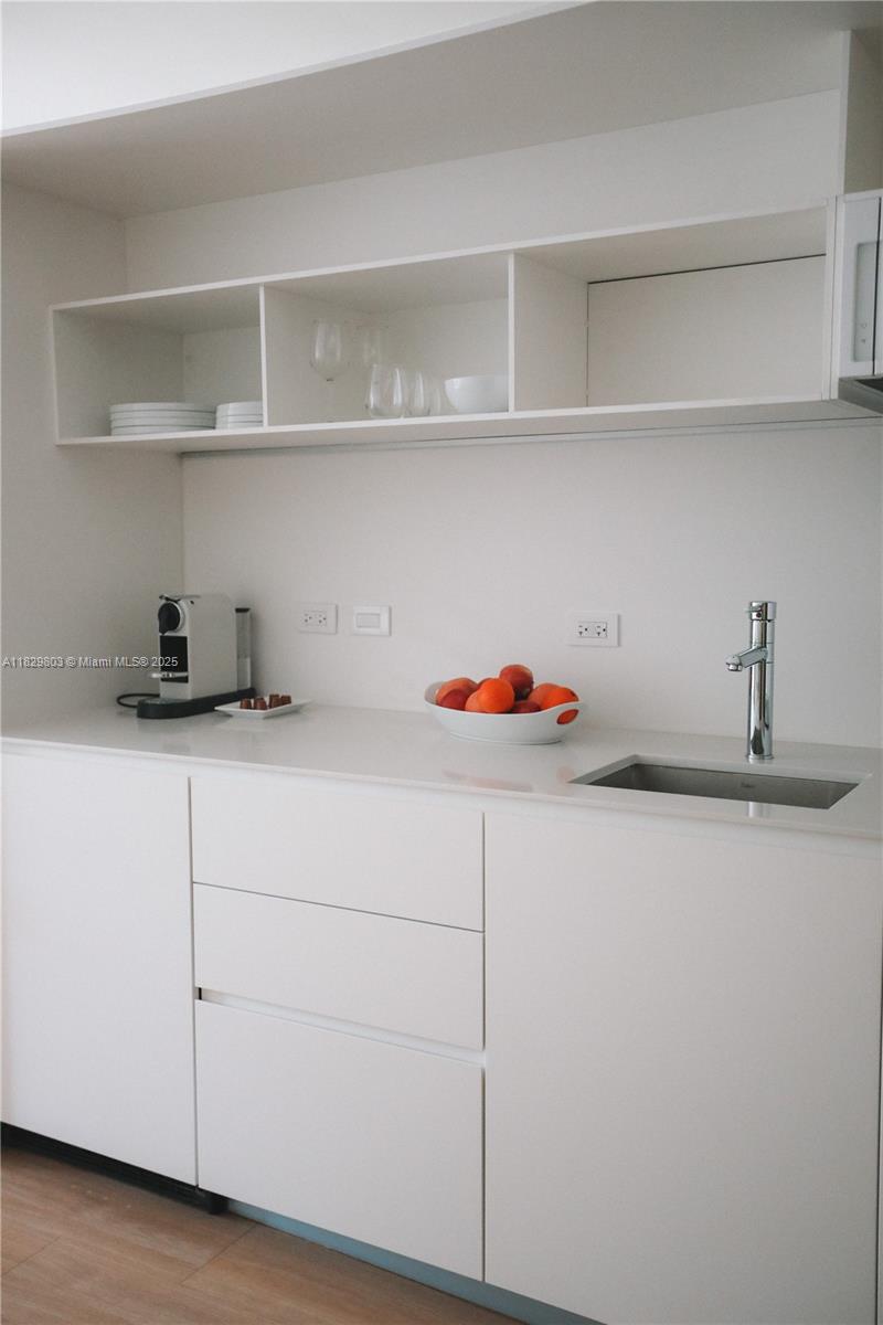 291 Bal Bay Dr 108