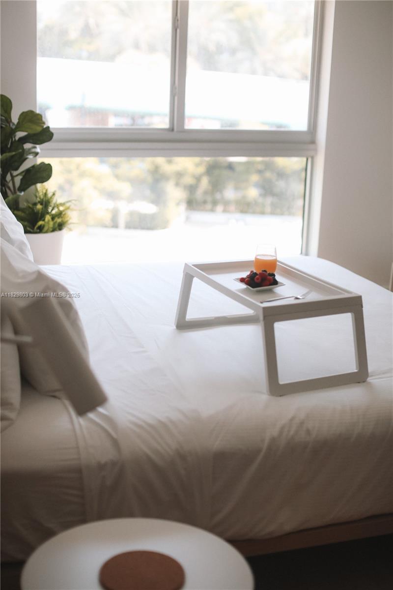 BAL HARBOUR RESUB - Residential Lease