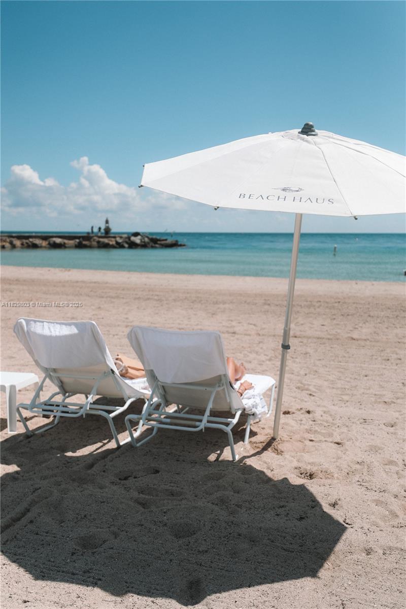 BAL HARBOUR RESUB - Residential Lease