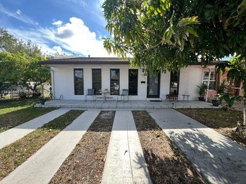13002 SW 48th St Miami FL 33175