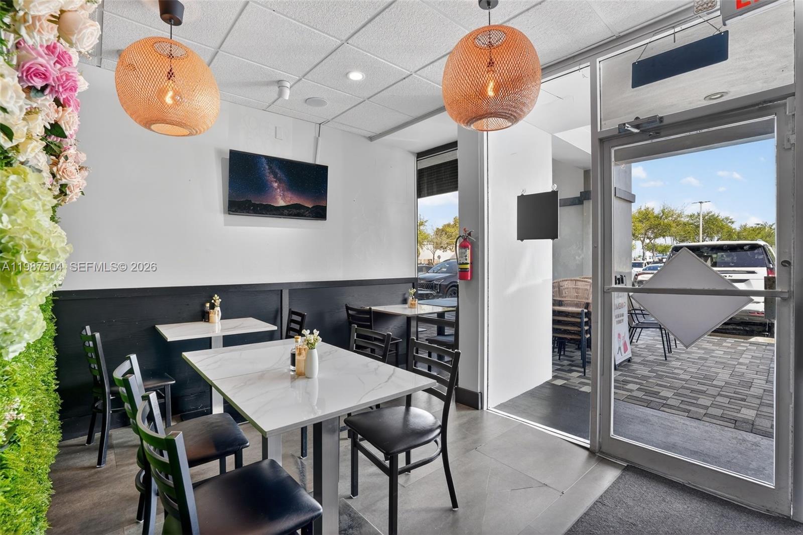 Restaurant For Sale in the heart of Kendall