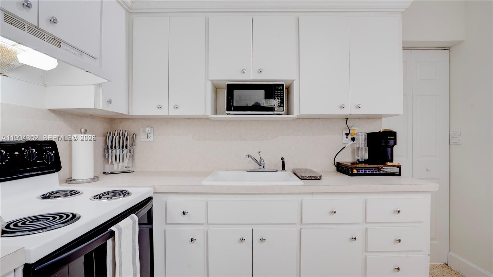 CORAL GARDENS - Residential