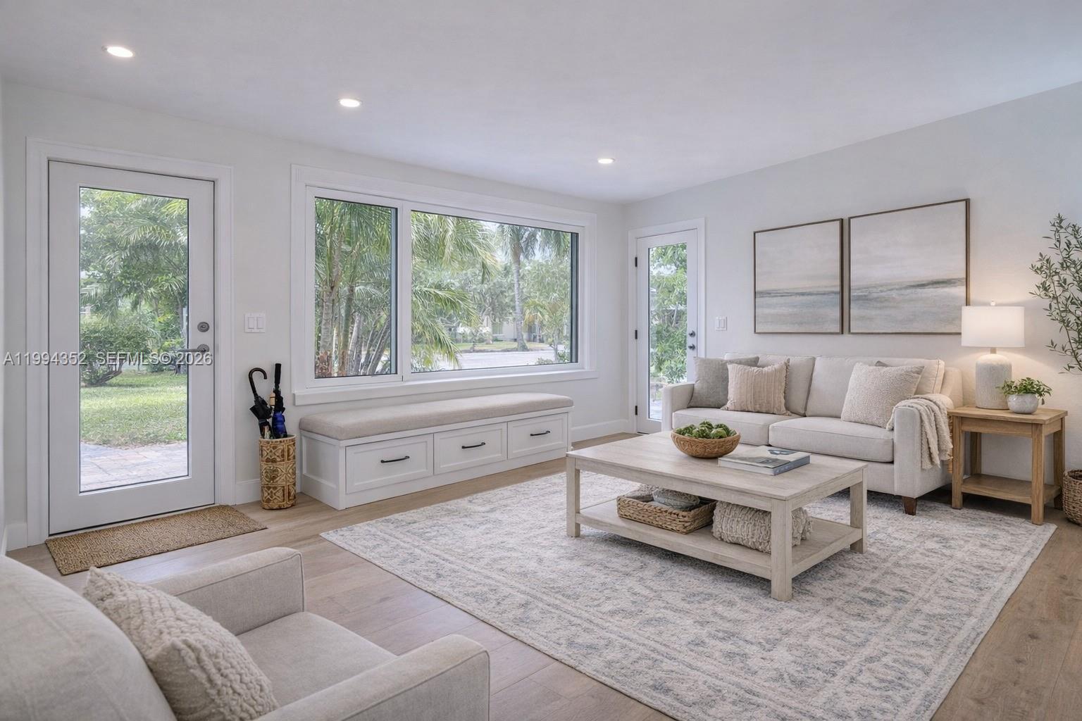 CORAL GARDENS - Residential