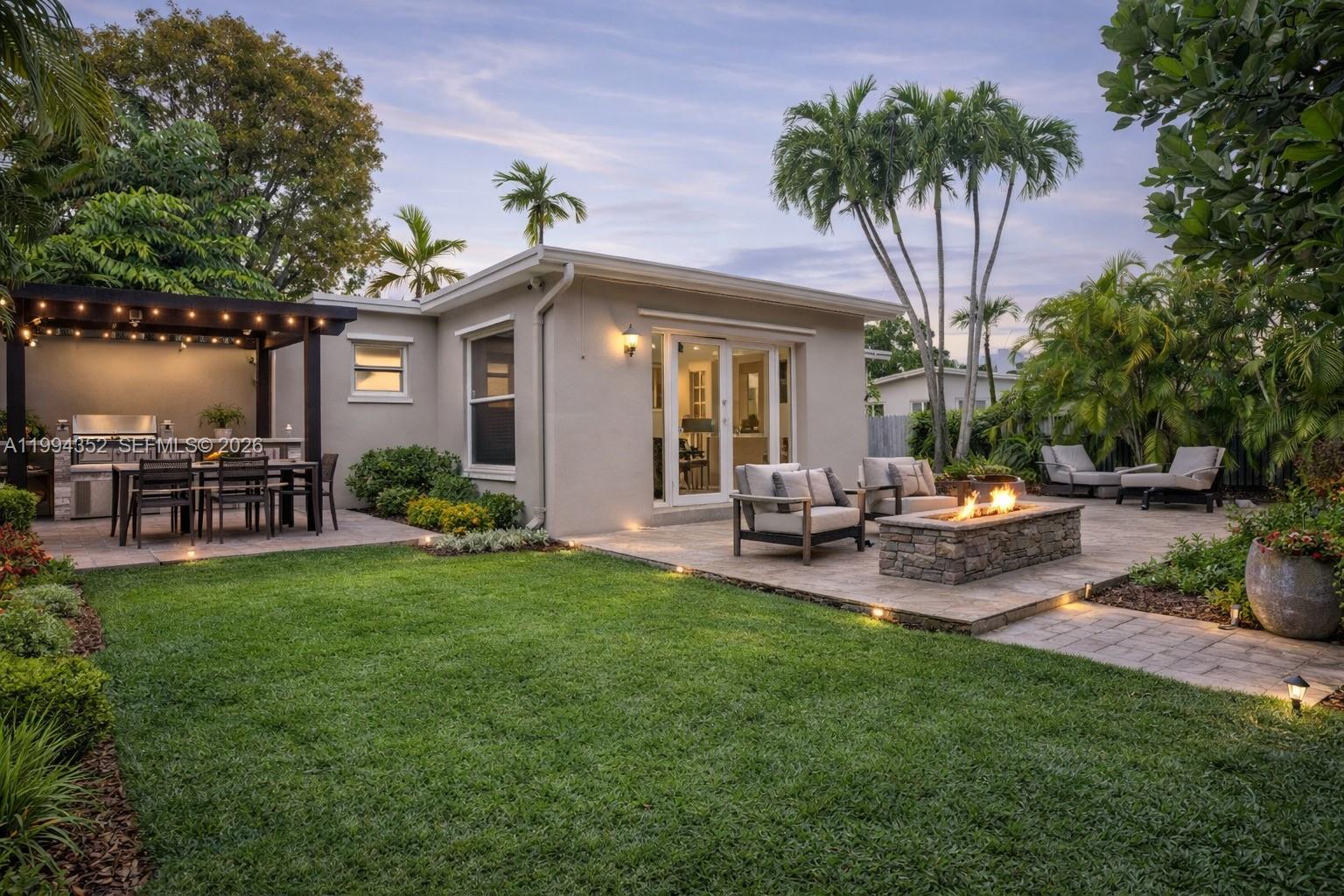 CORAL GARDENS - Residential