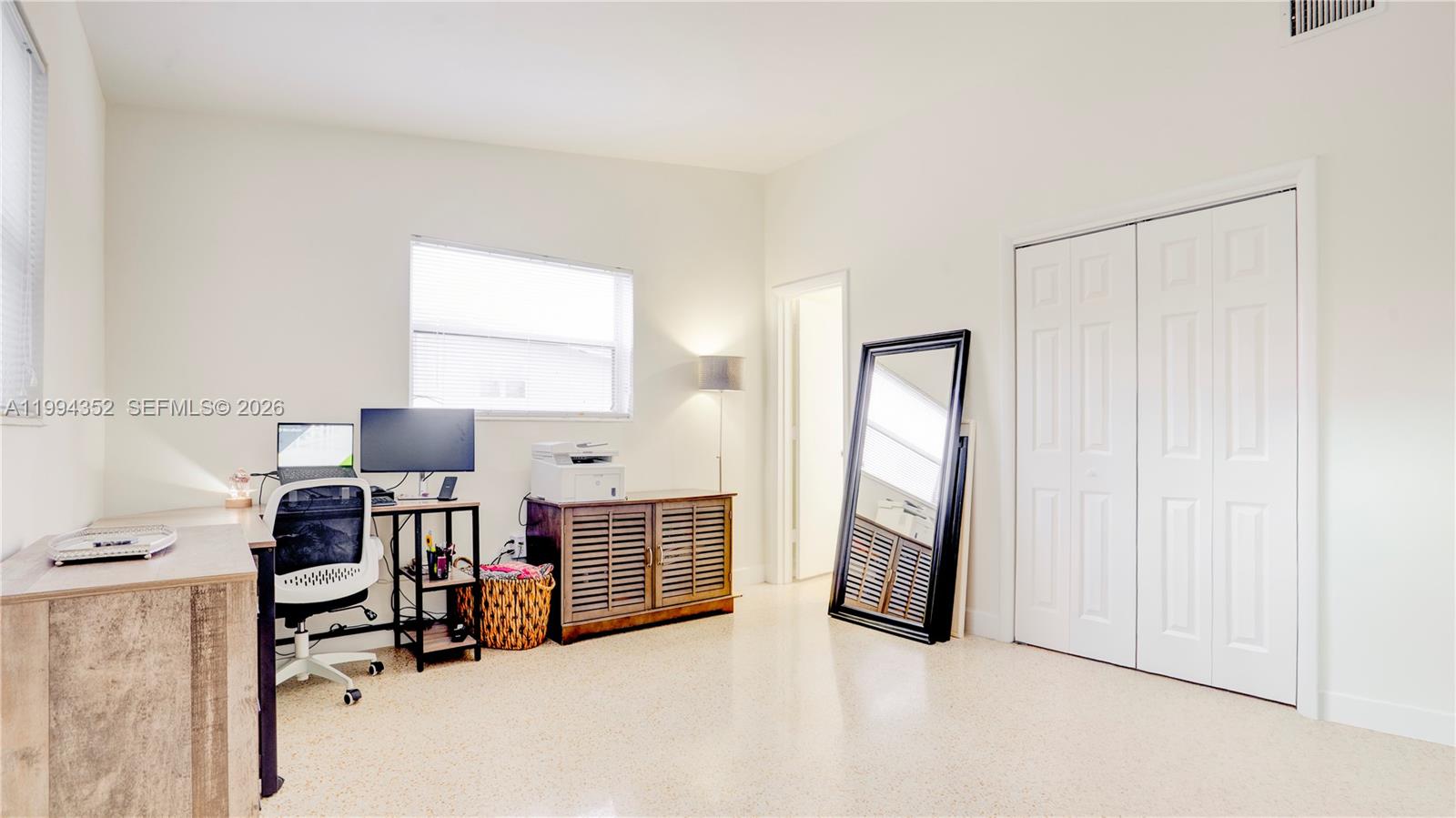 CORAL GARDENS - Residential