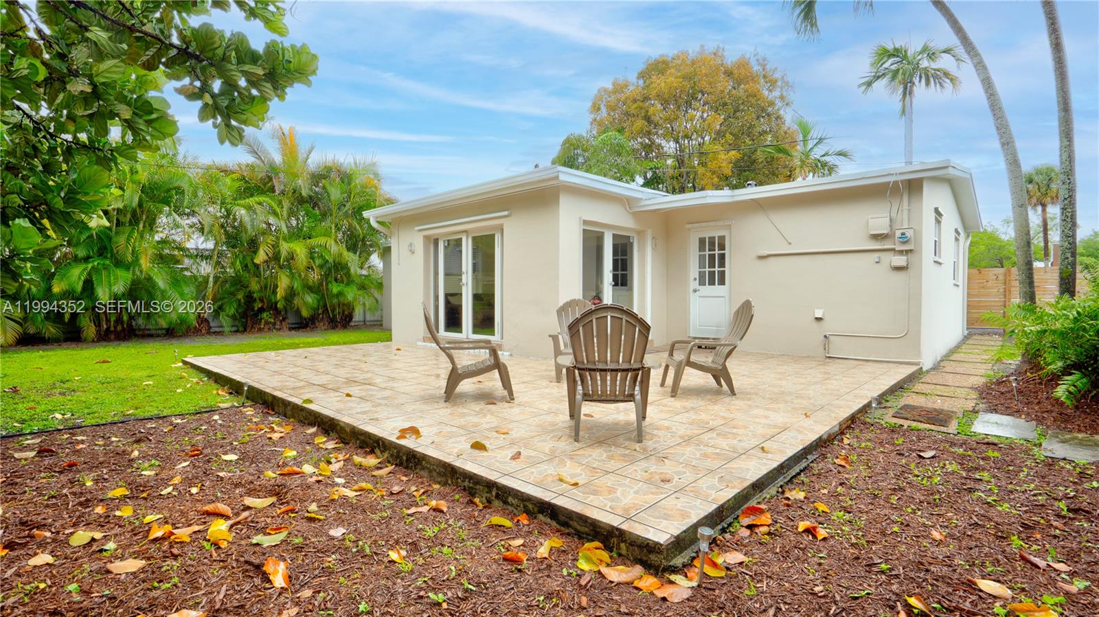 CORAL GARDENS - Residential