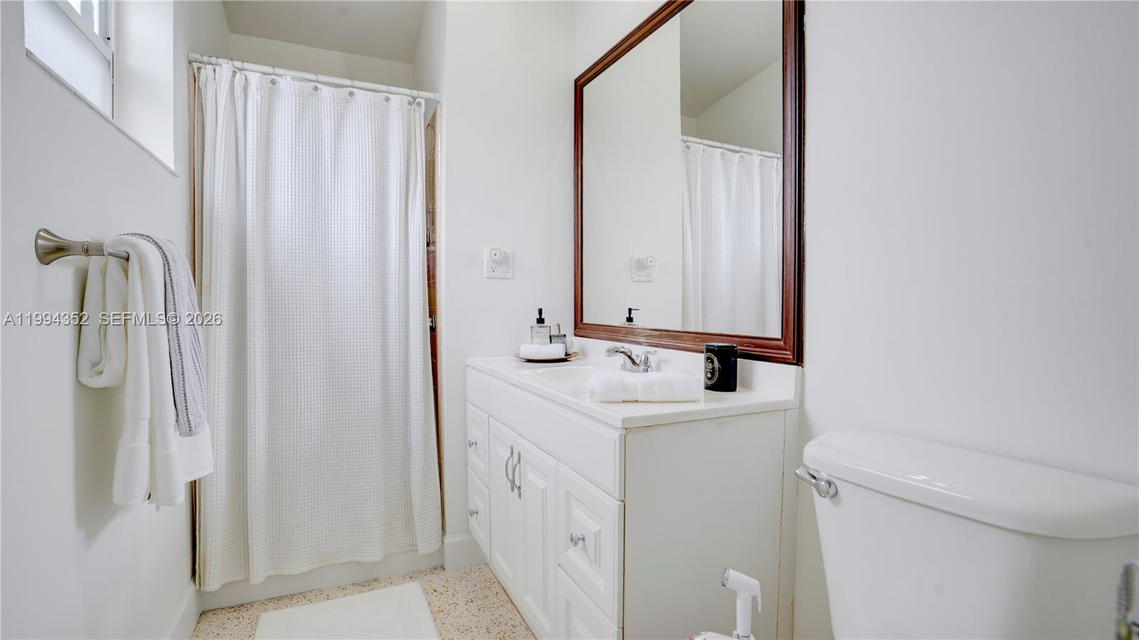 CORAL GARDENS - Residential