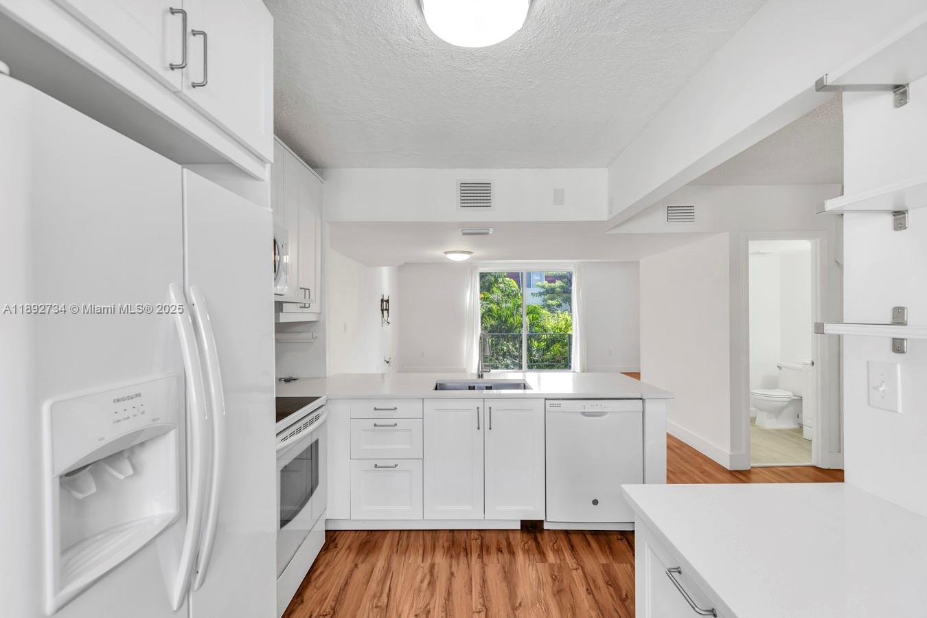 1655 NE 115th St 40-B
