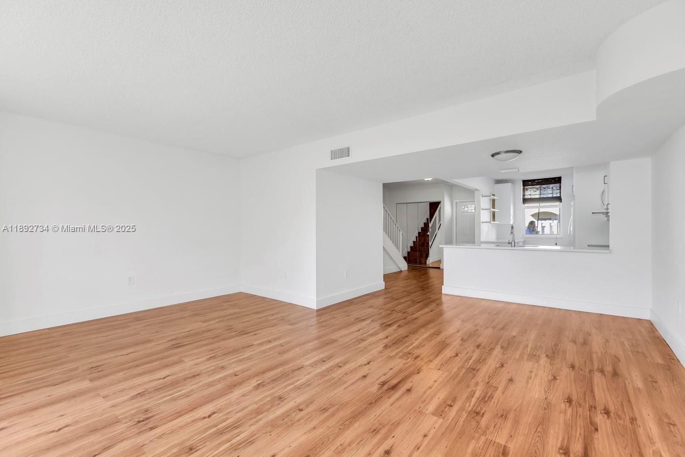 1655 NE 115th St 40-B
