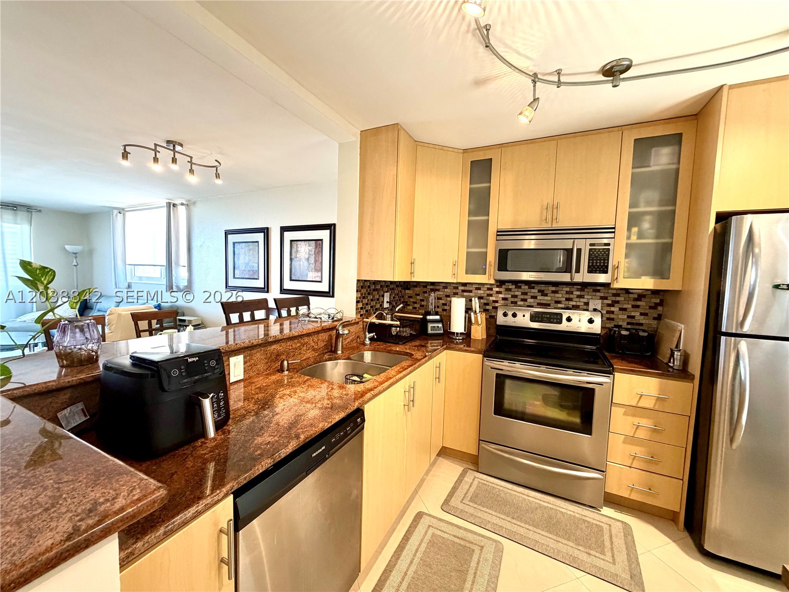 1893 S Ocean Dr 612
