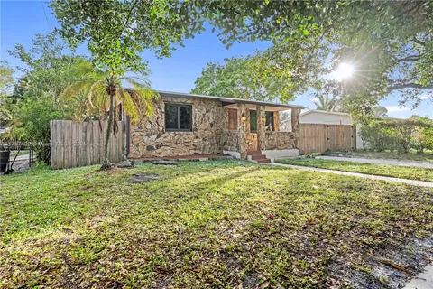 6444 Mcclellan St, Hollywood, FL 33024 - MLS#: A11757432