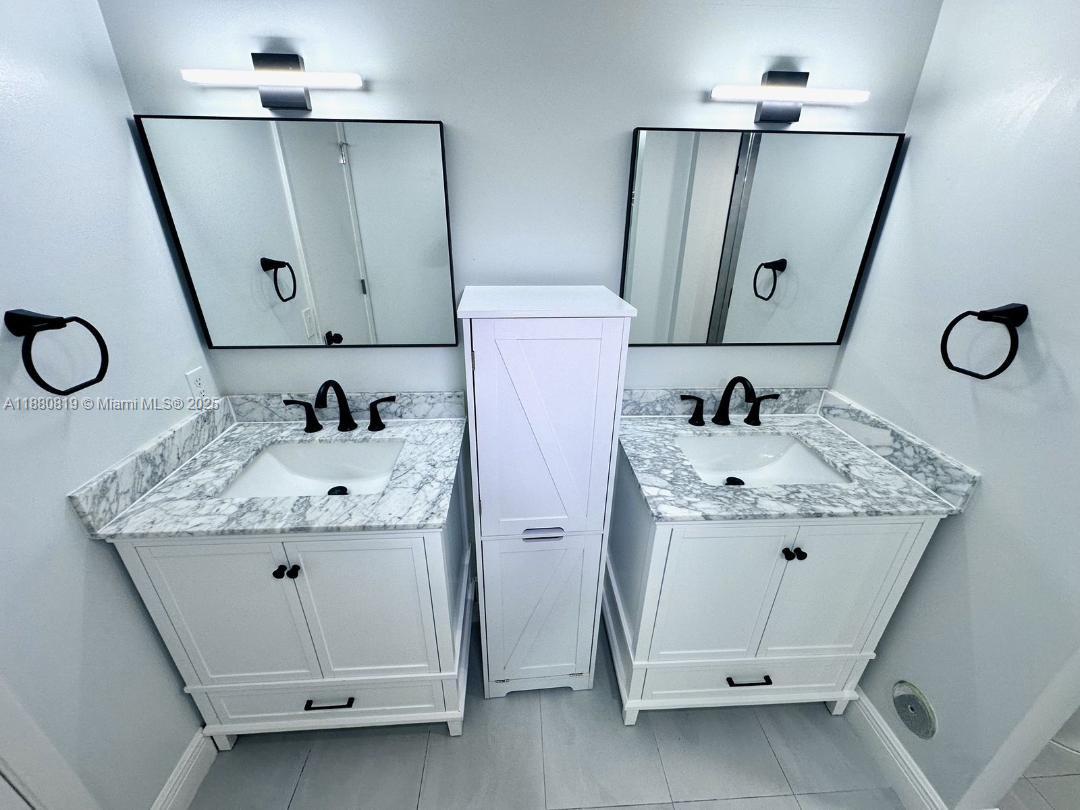 ROYAL GARDEN CONDO - Residential