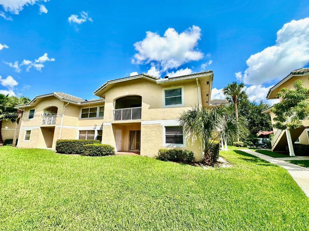 ROYAL GARDEN CONDO - Residential