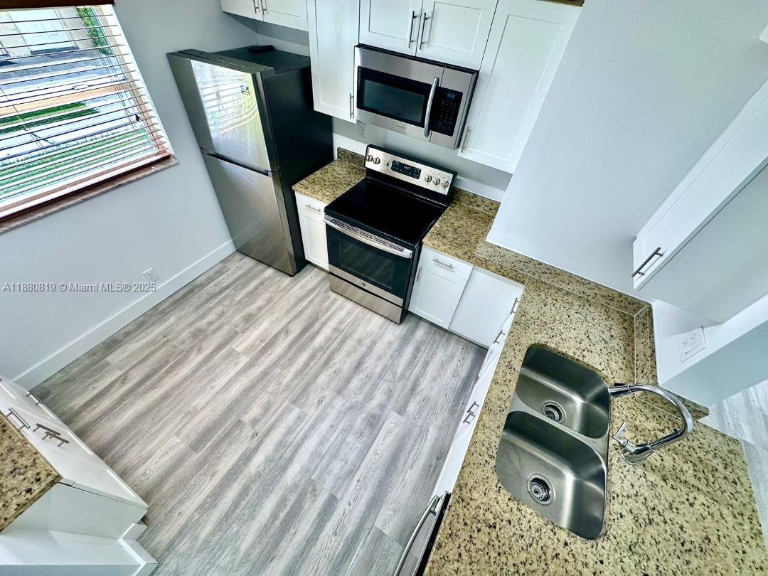 ROYAL GARDEN CONDO - Residential