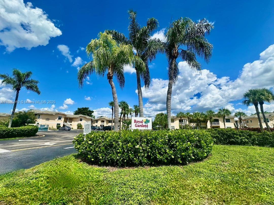 ROYAL GARDEN CONDO - Residential