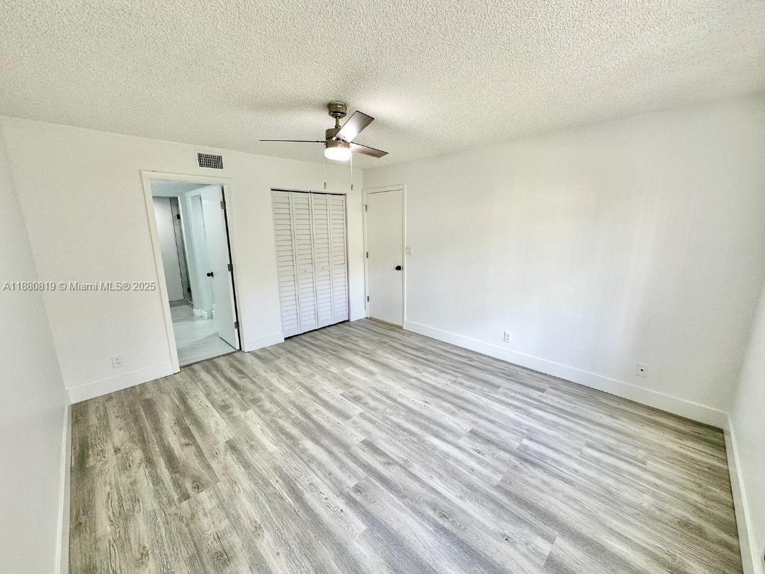 ROYAL GARDEN CONDO - Residential