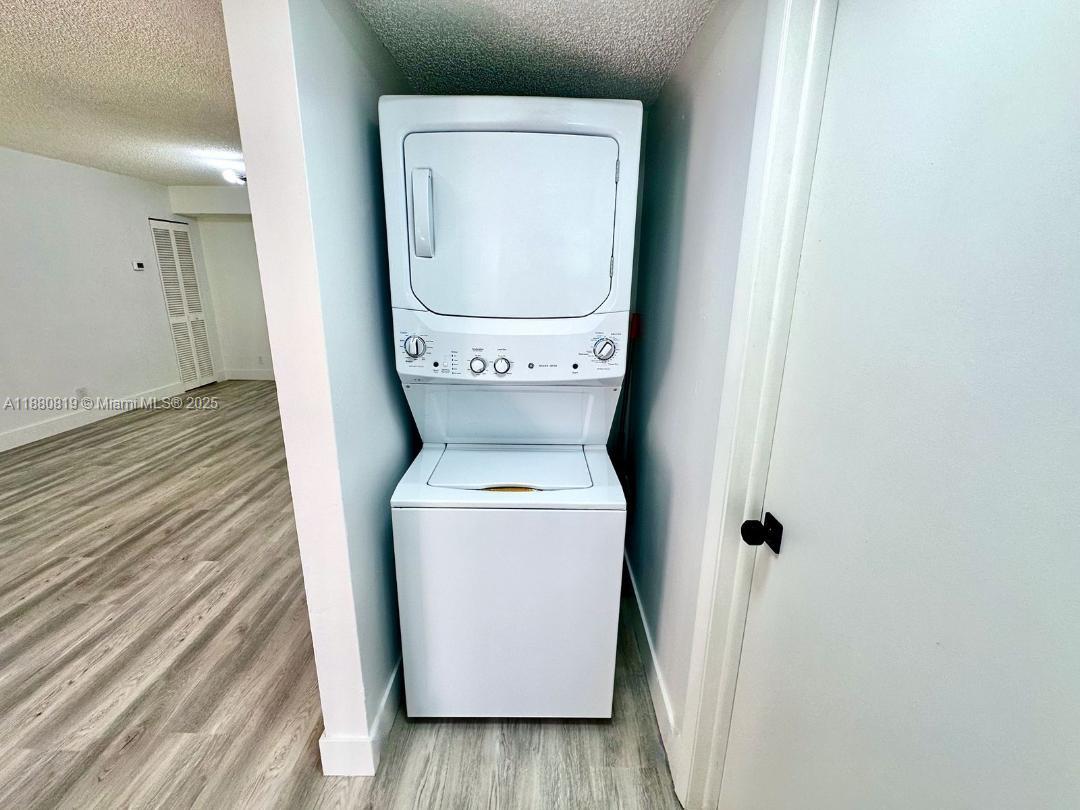 ROYAL GARDEN CONDO - Residential