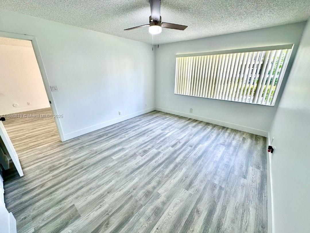 ROYAL GARDEN CONDO - Residential