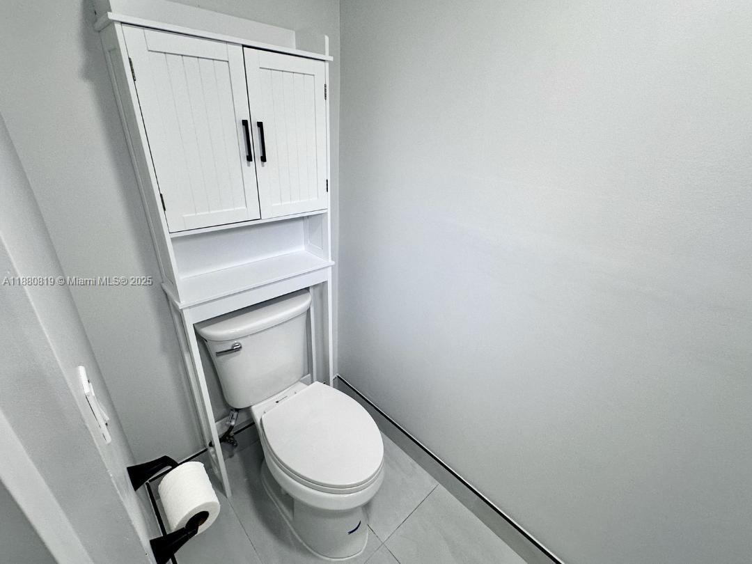 ROYAL GARDEN CONDO - Residential