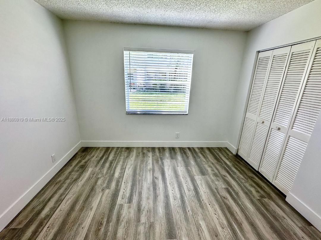 ROYAL GARDEN CONDO - Residential