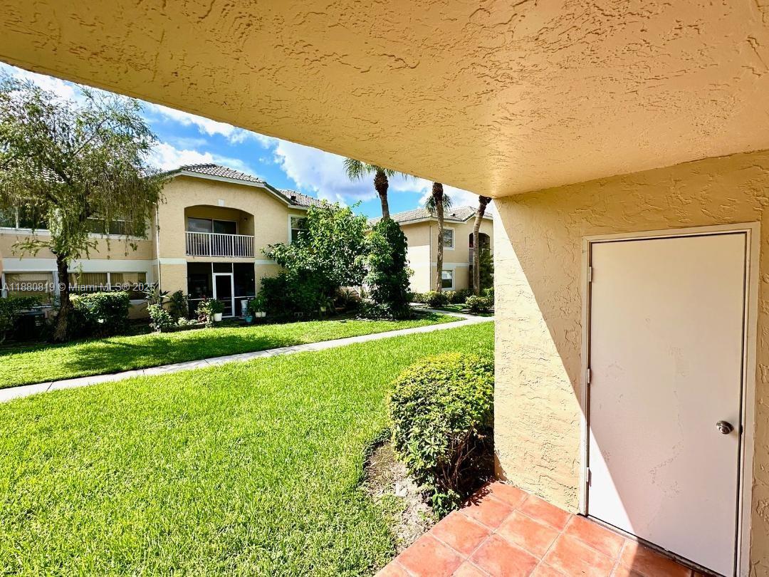 ROYAL GARDEN CONDO - Residential