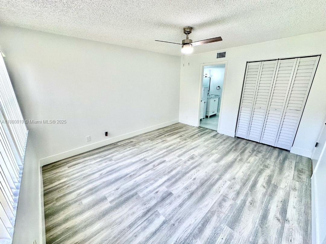 ROYAL GARDEN CONDO - Residential