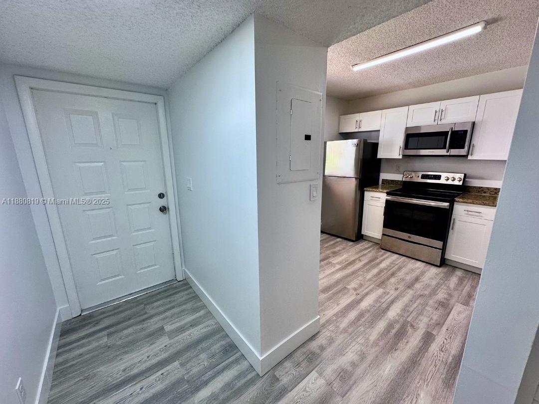 ROYAL GARDEN CONDO - Residential