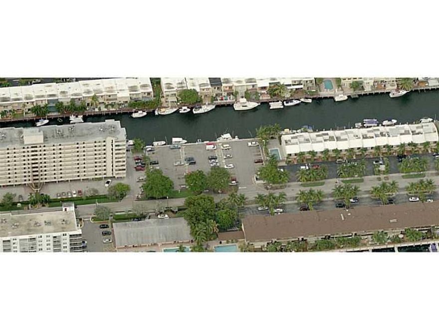 40' Boat Dock in Eastern Shores great ocean access, includes water and electric minimum lease 6 months. Great location easy access parking on site