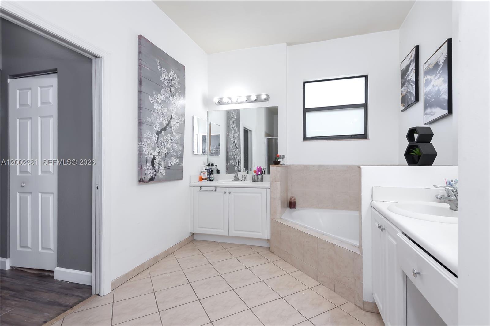 BAYWINDS OF ABACO - Residential