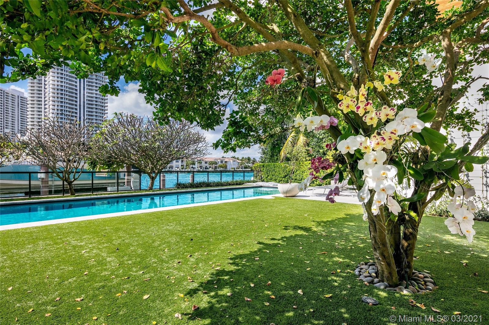 GOLDEN BEACH SEC F - Residential