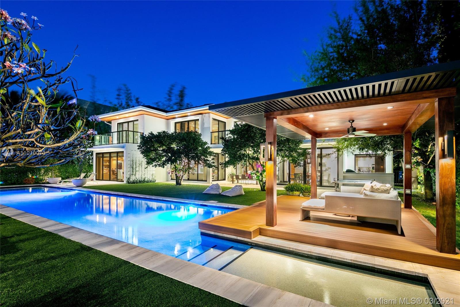 GOLDEN BEACH SEC F - Residential