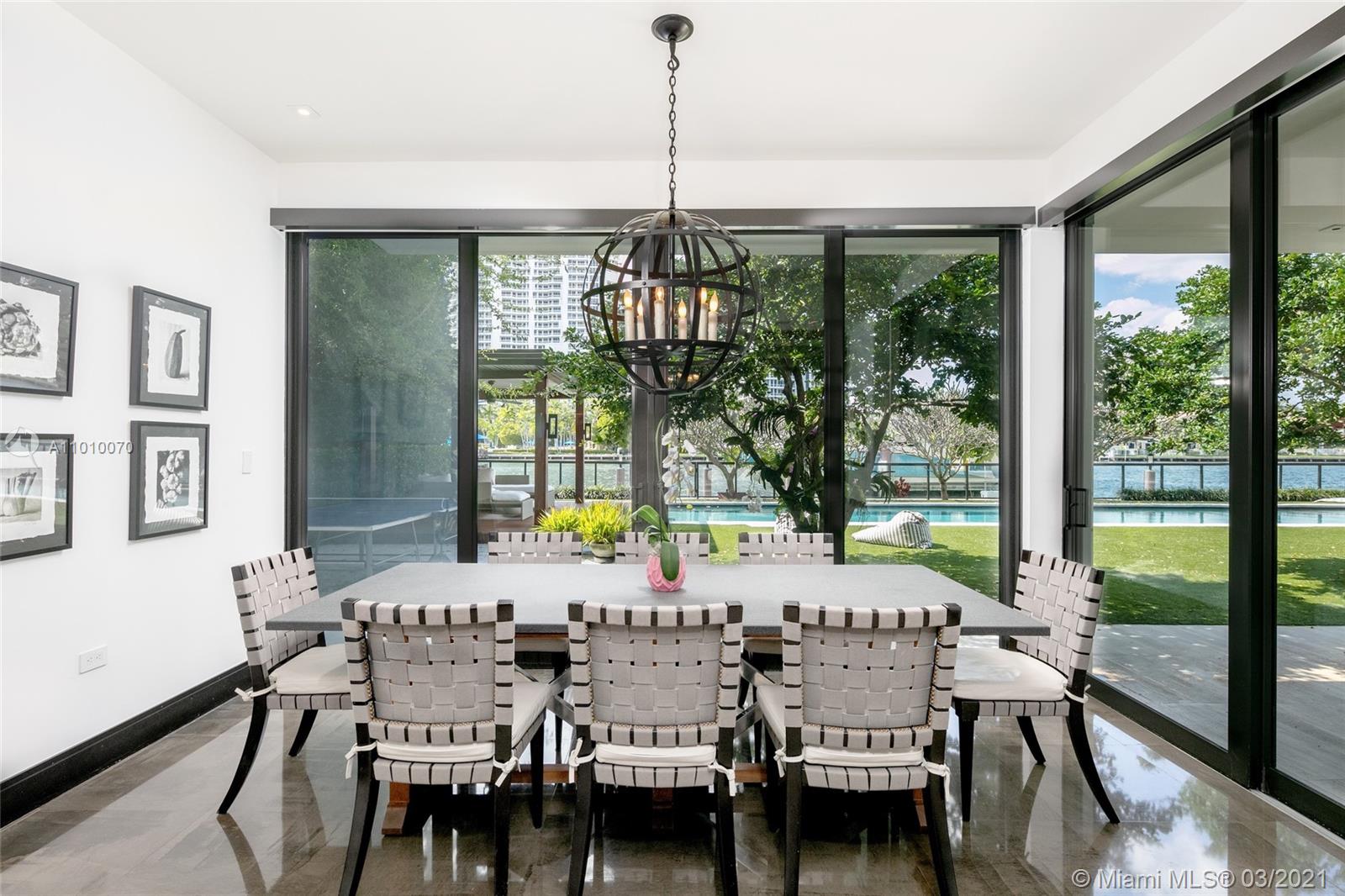 GOLDEN BEACH SEC F - Residential