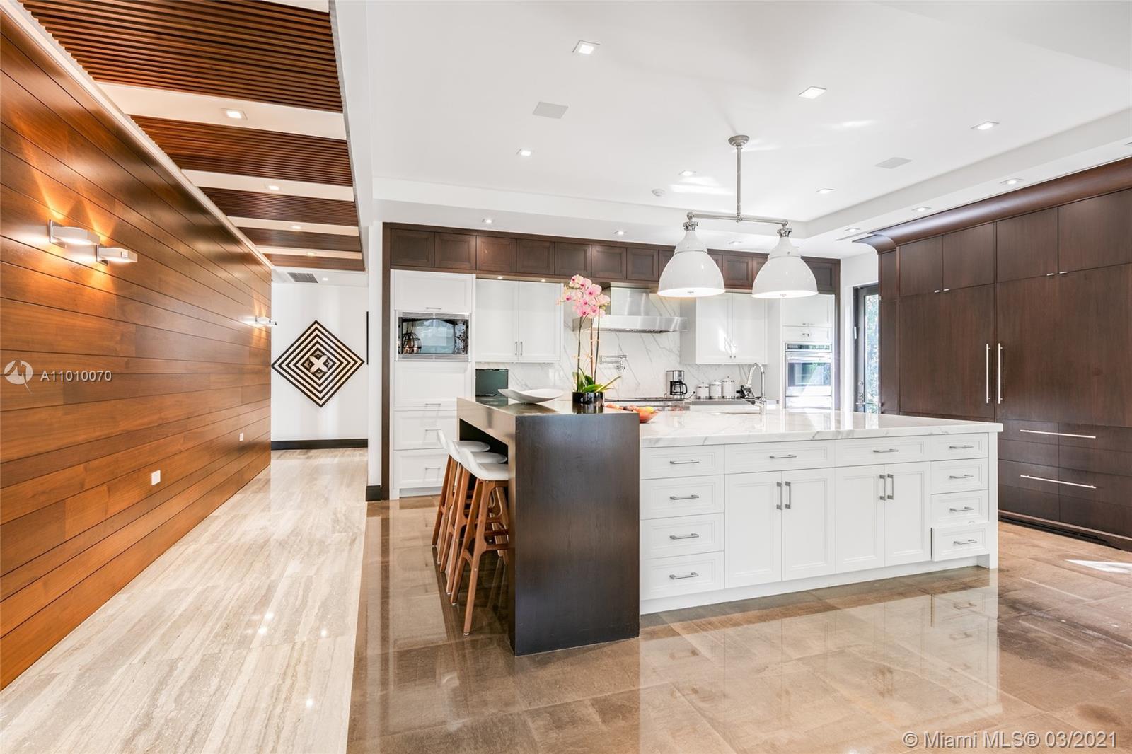 GOLDEN BEACH SEC F - Residential