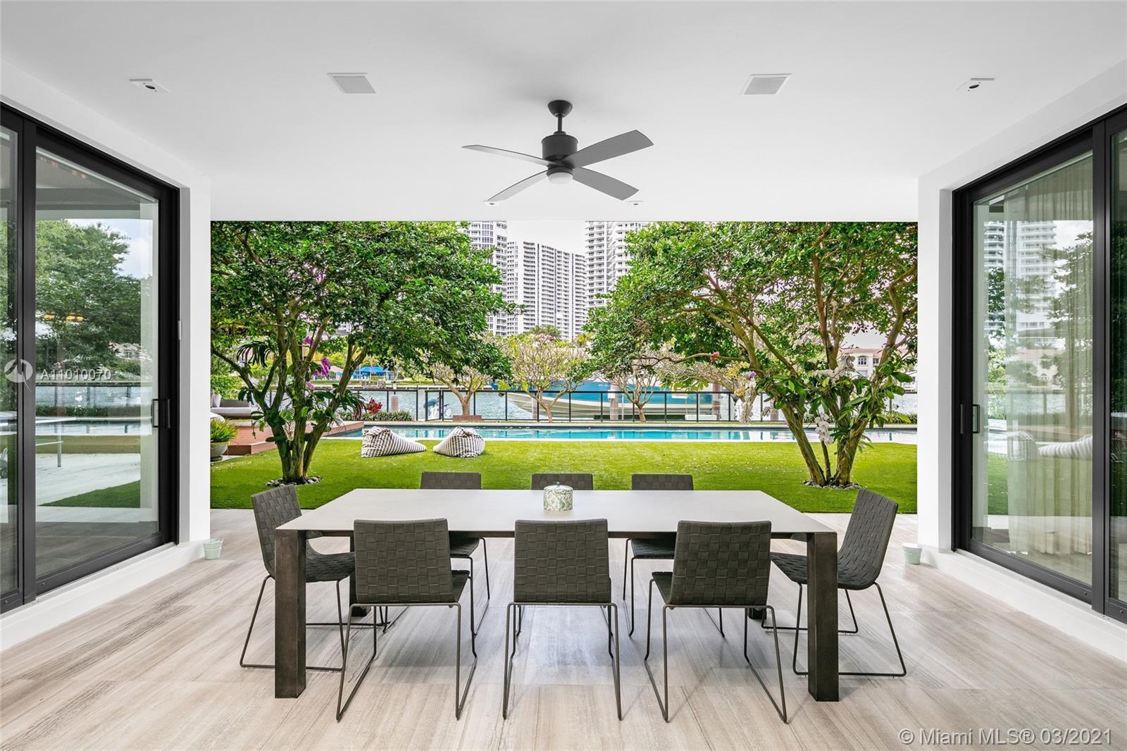 GOLDEN BEACH SEC F - Residential