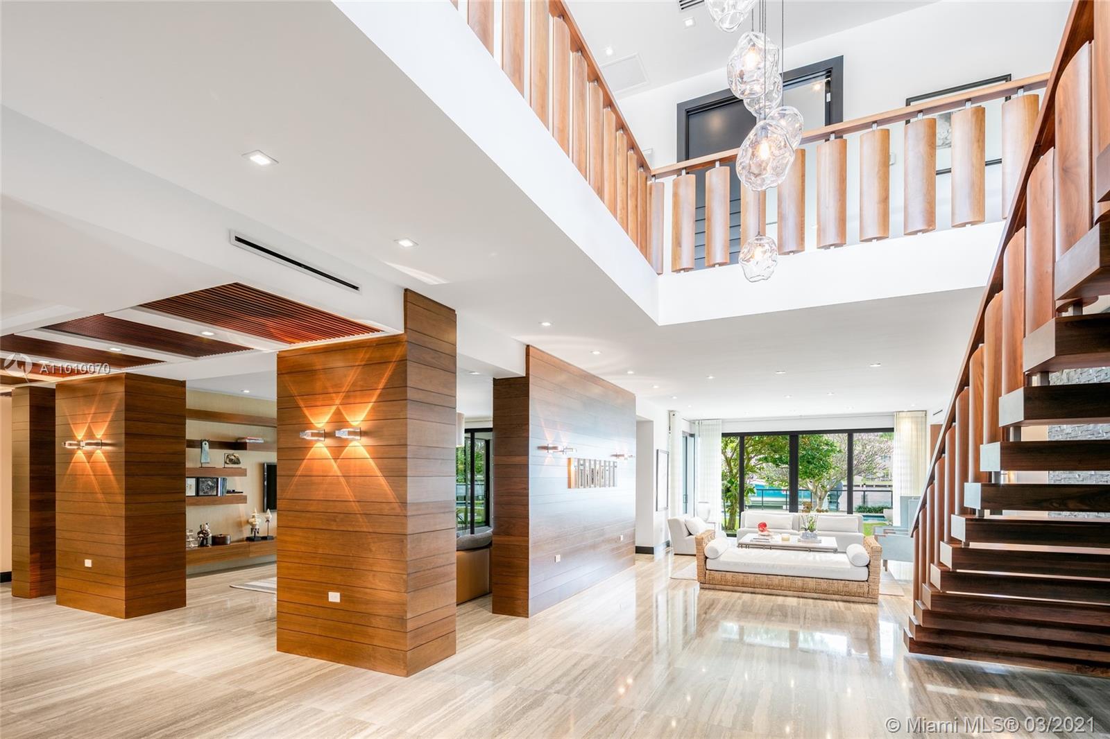 GOLDEN BEACH SEC F - Residential