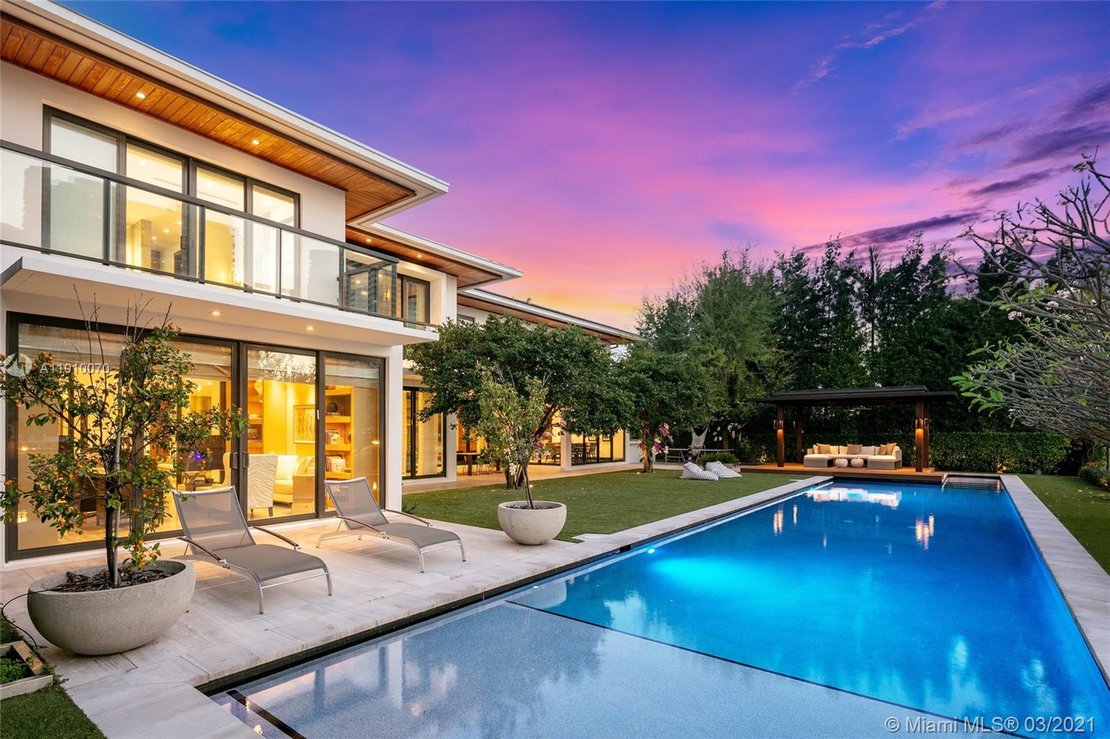 GOLDEN BEACH SEC F - Residential