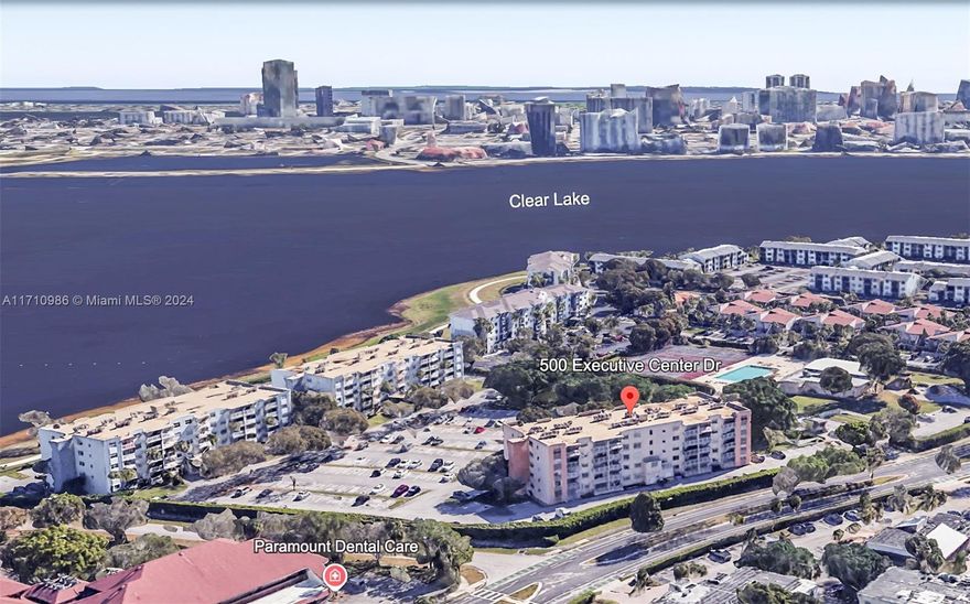 Spacious 1 bedroom 1 bath condo in very secure community. Laundry facilities on each floor. Gated community with secured buildings. Community has pool, clubhouse, tennis courts and is close to I95 and downtown.