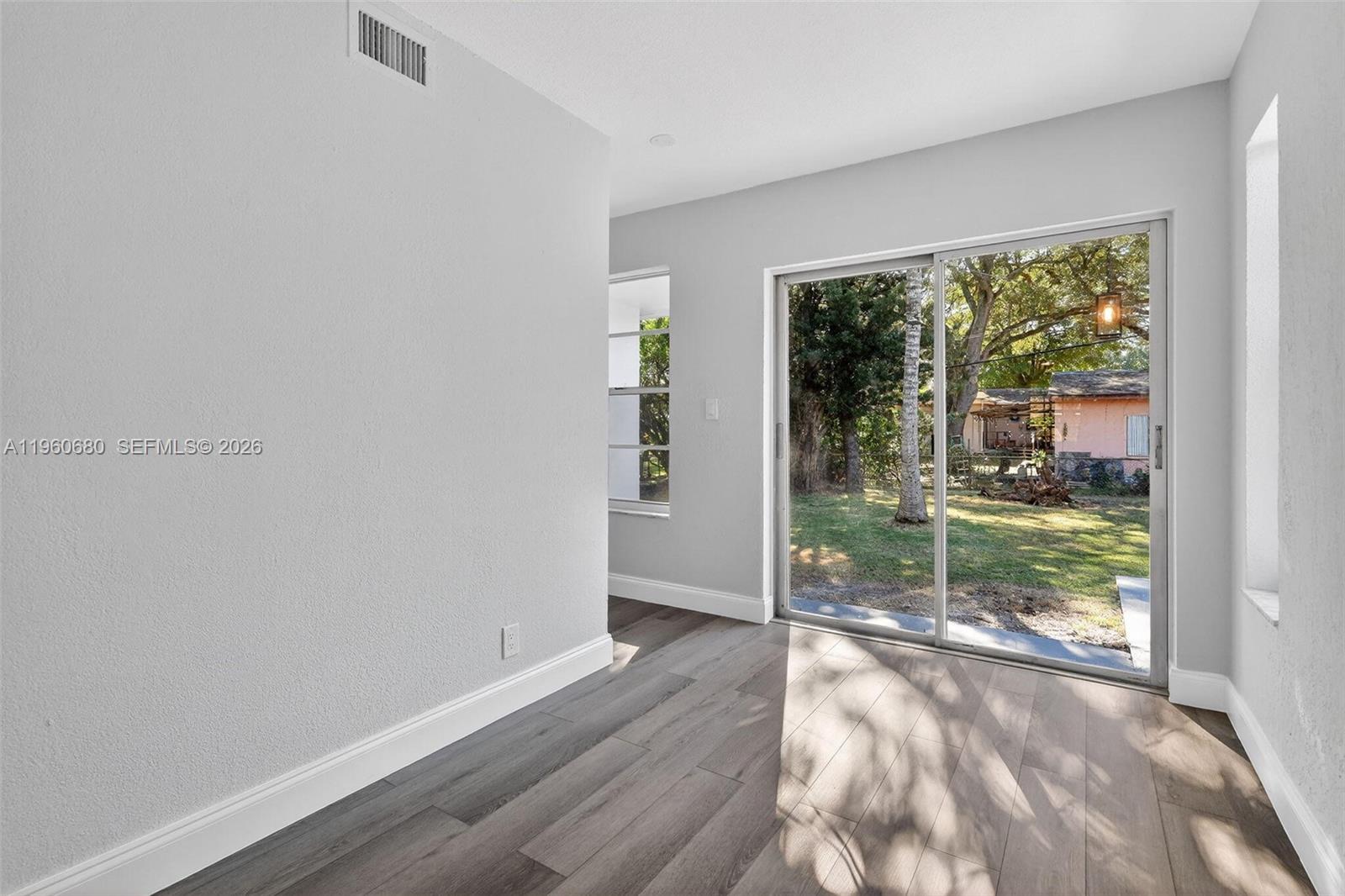 SUNNY ACRES - Residential