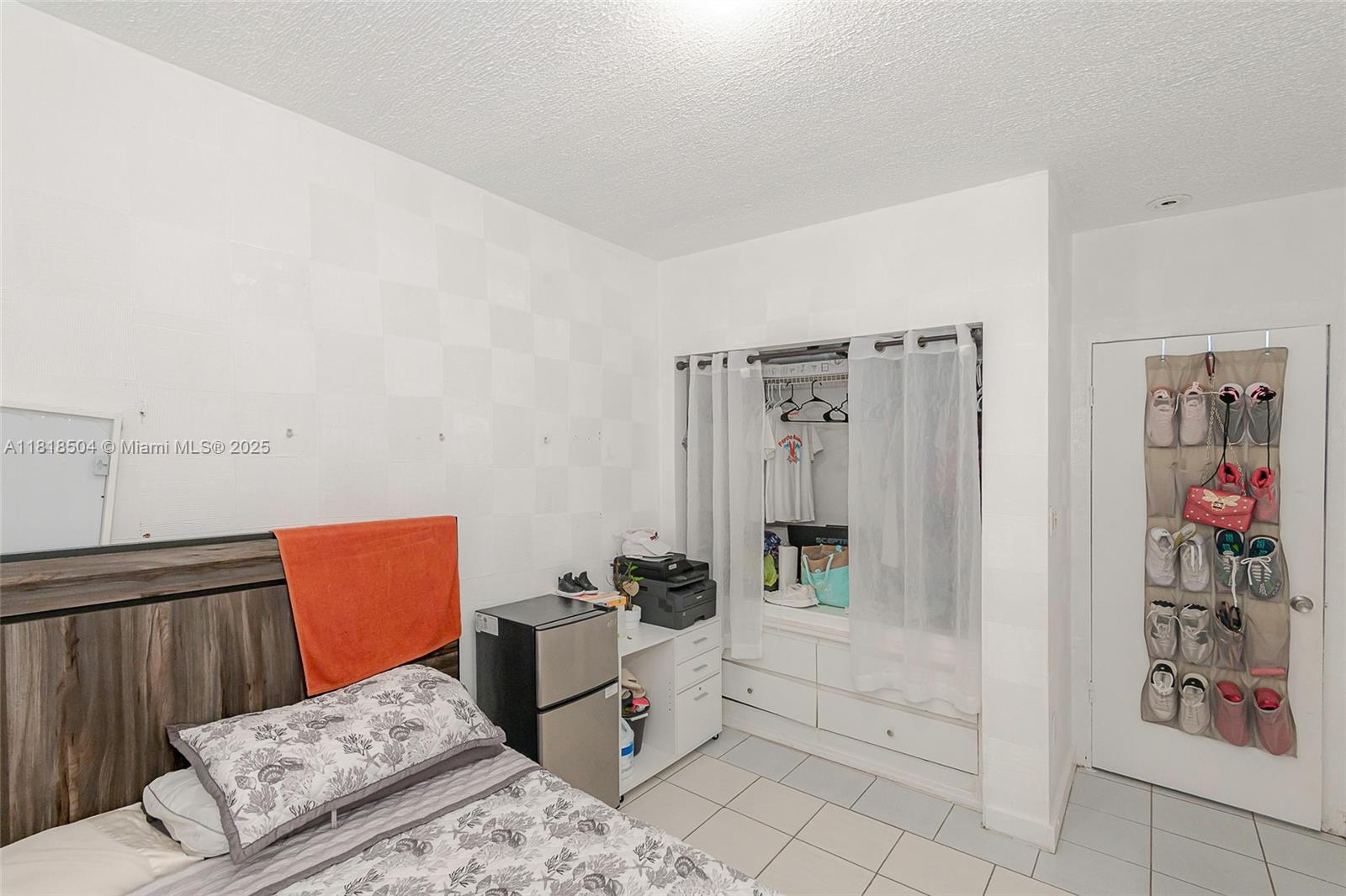 BIRD ROAD FARMSITES - Land