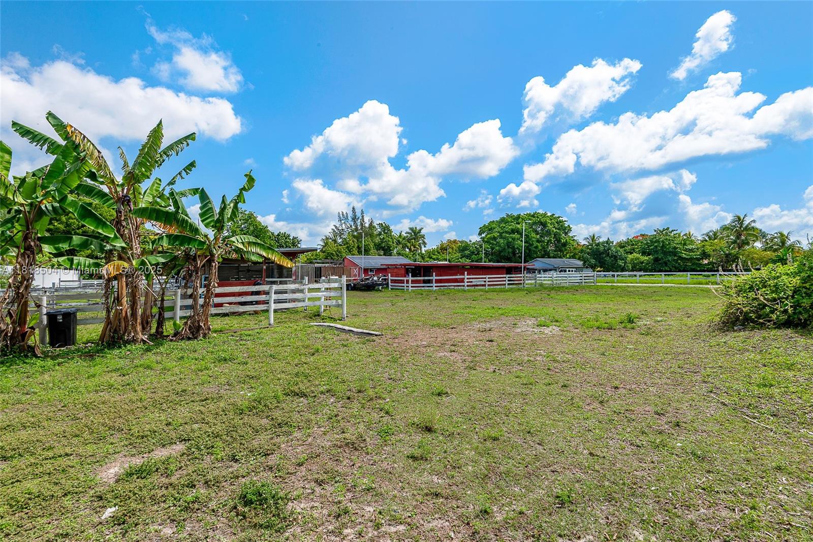 BIRD ROAD FARMSITES - Land