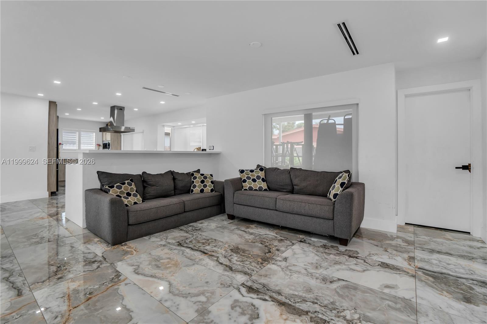 MIRAMAR PARK FOURTH ADD - Residential
