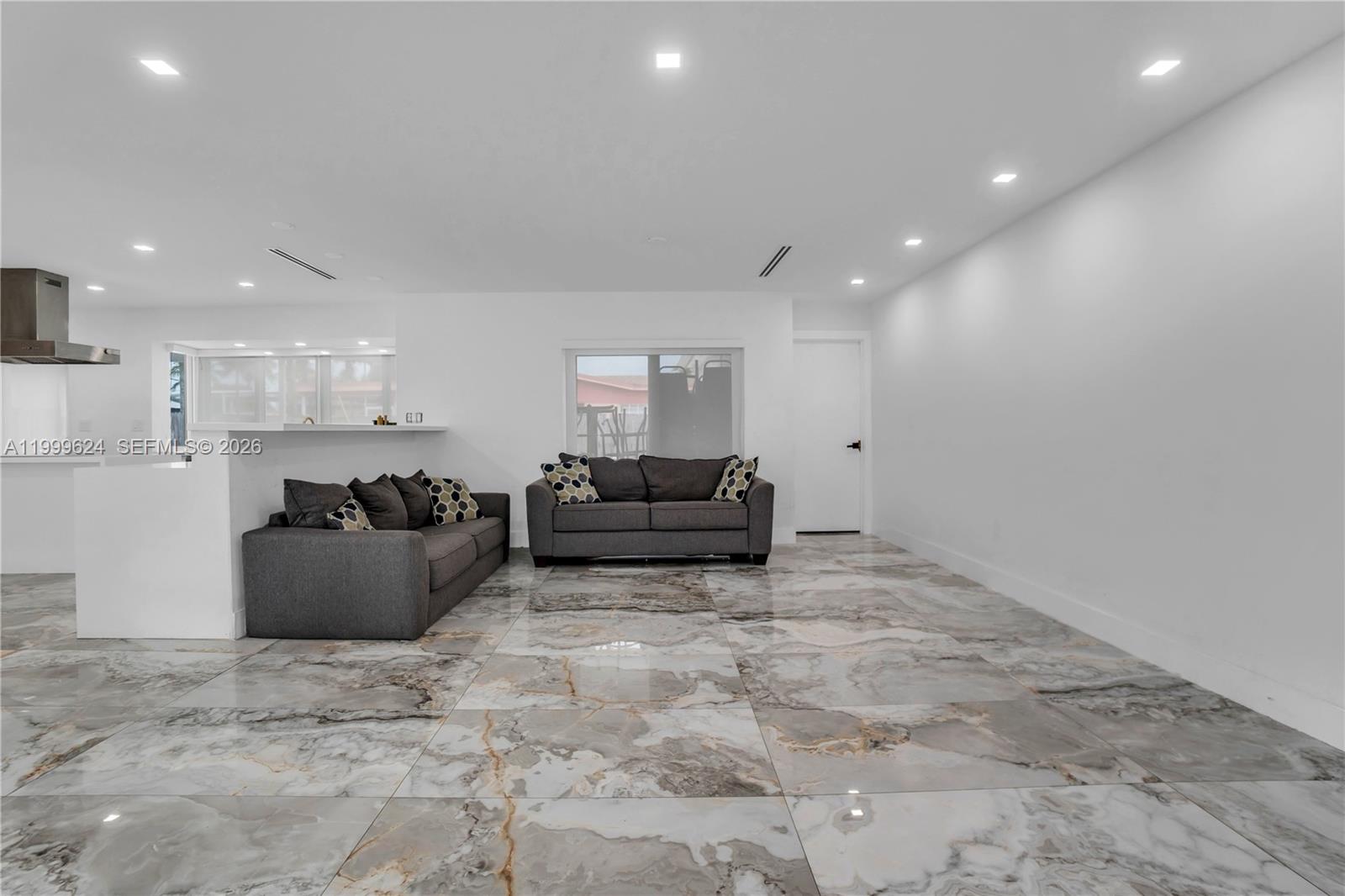 MIRAMAR PARK FOURTH ADD - Residential