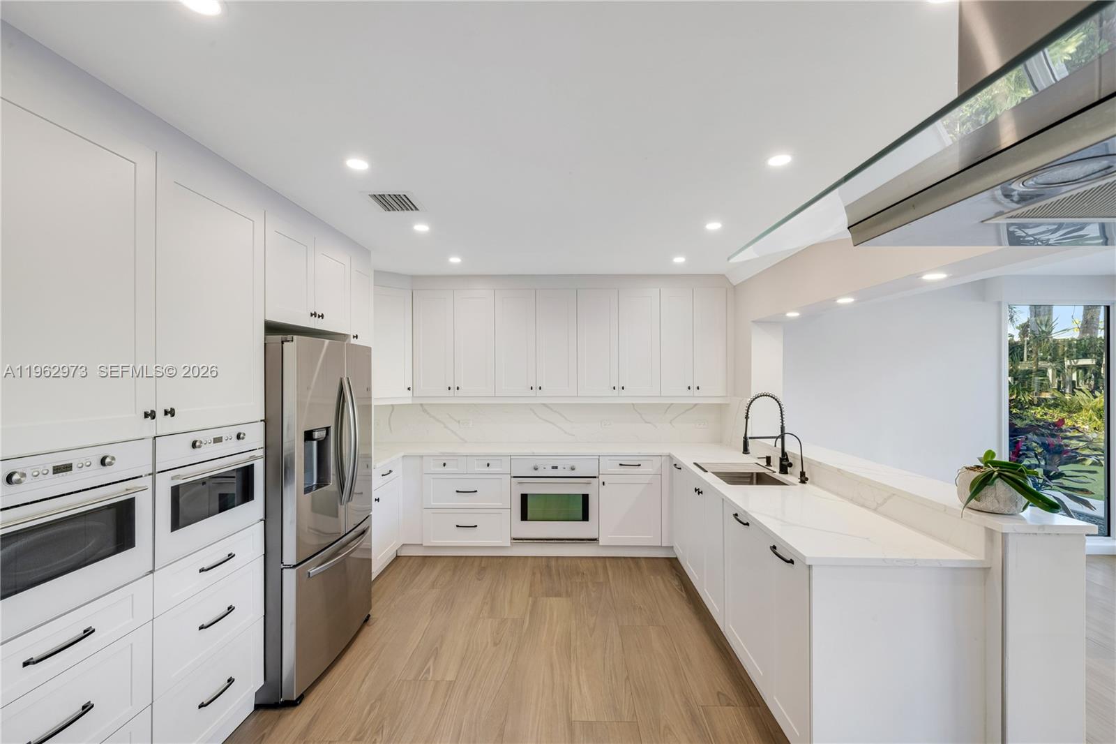 LAUDERDALE ISLES REAMEN P - Residential