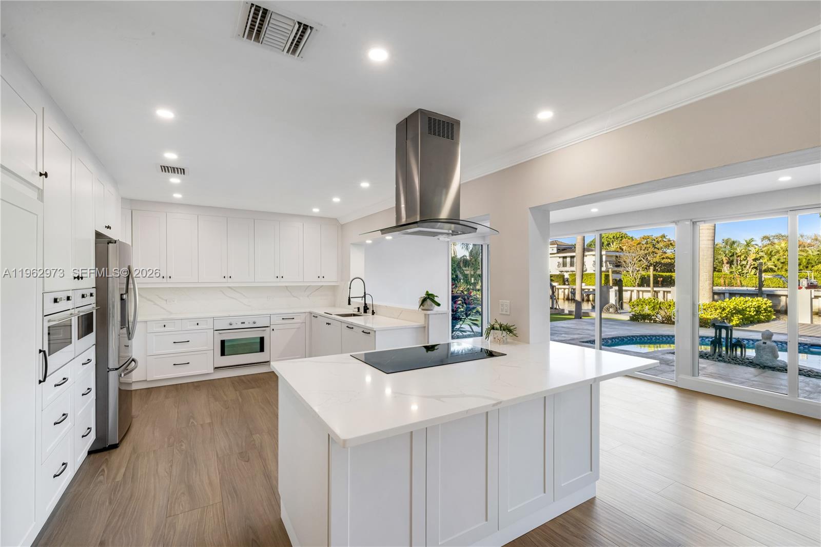 LAUDERDALE ISLES REAMEN P - Residential