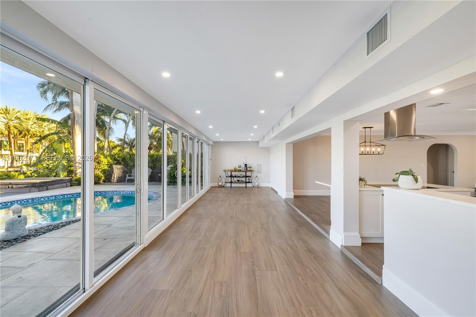 LAUDERDALE ISLES REAMEN P - Residential