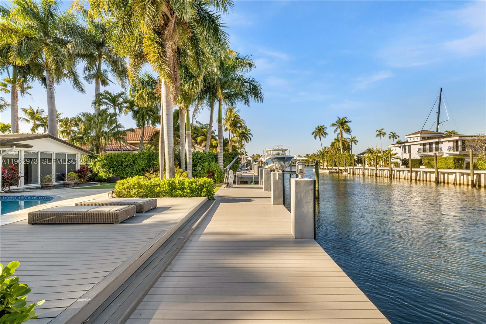 LAUDERDALE ISLES REAMEN P - Residential